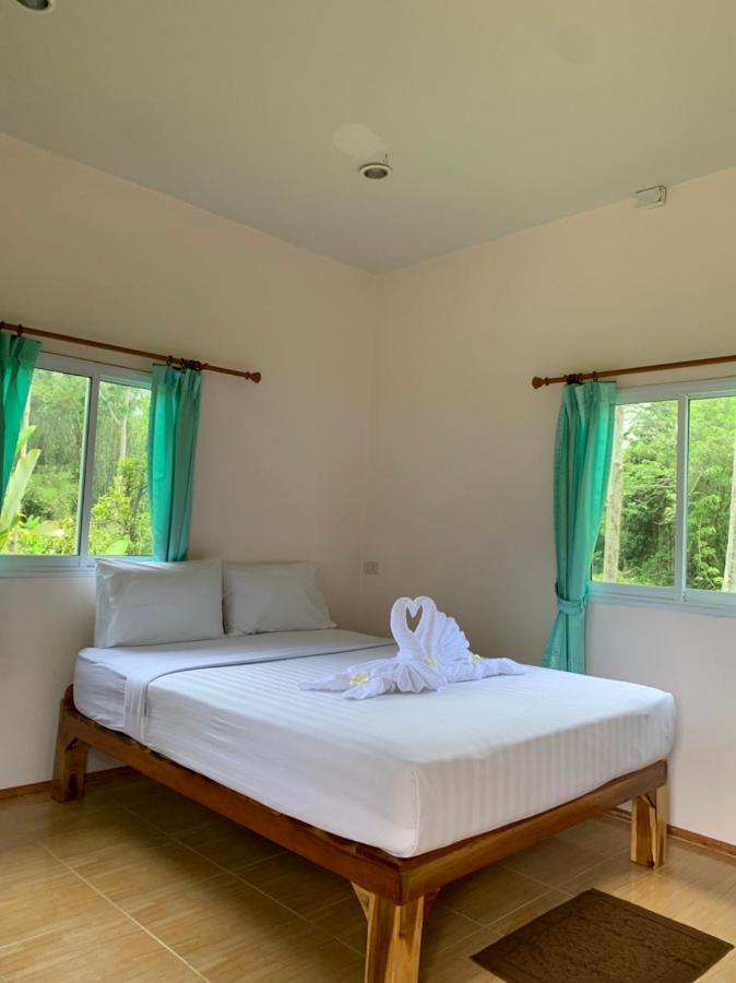 Khaosok Bamboo Huts Resort Khao Sok National Park Экстерьер фото