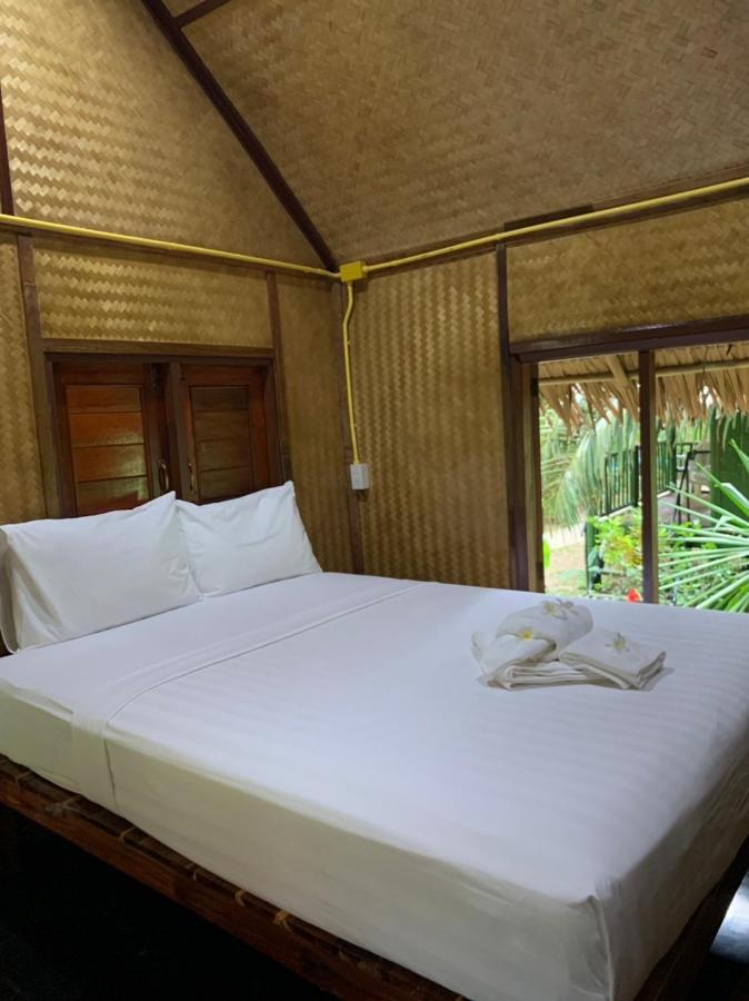 Khaosok Bamboo Huts Resort Khao Sok National Park Экстерьер фото
