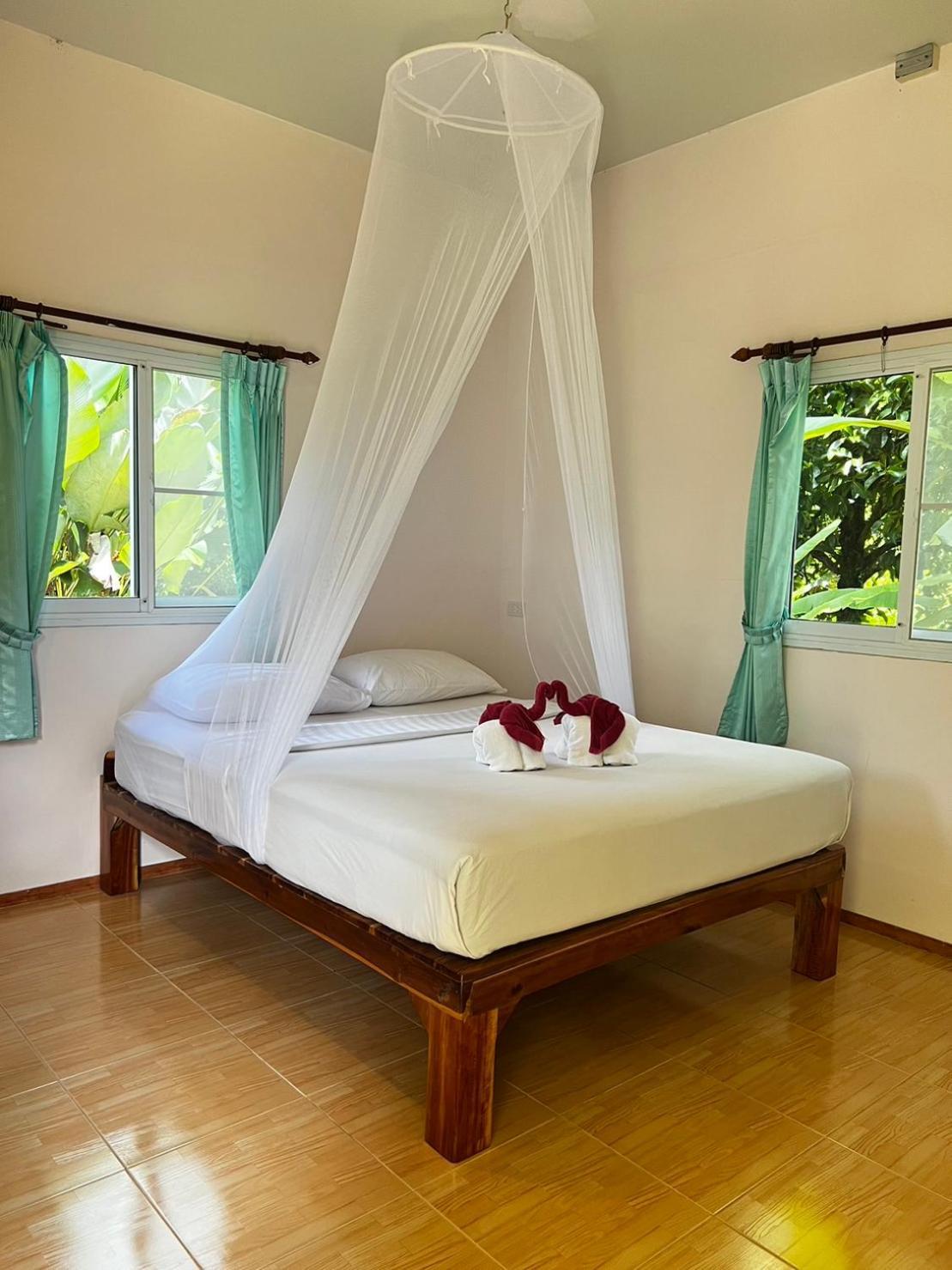 Khaosok Bamboo Huts Resort Khao Sok National Park Экстерьер фото