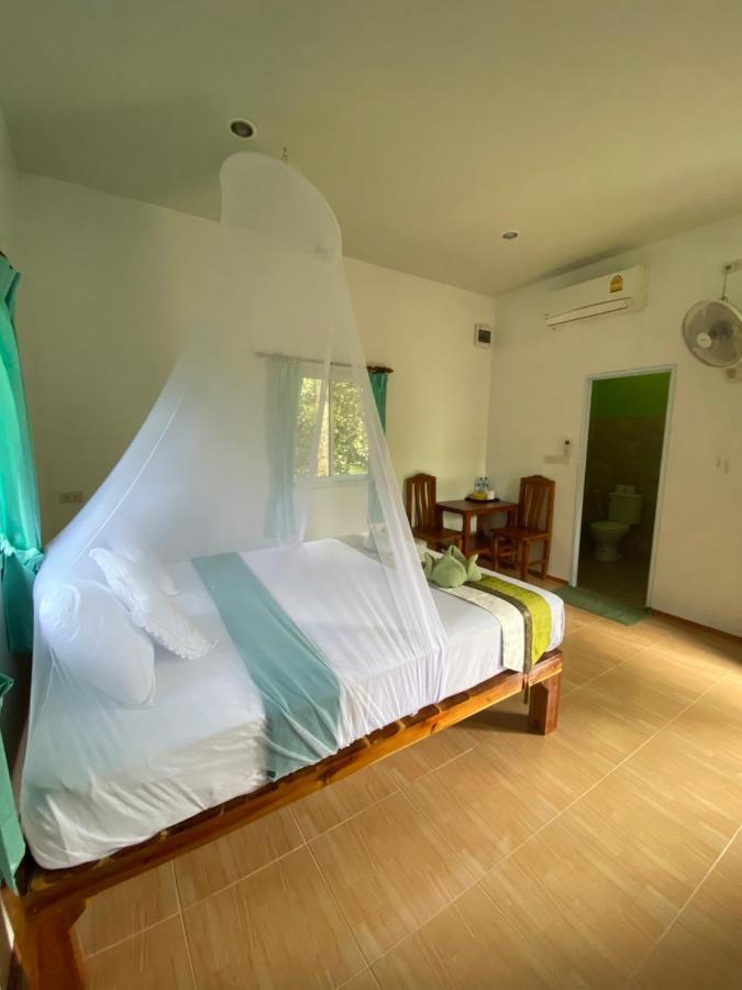 Khaosok Bamboo Huts Resort Khao Sok National Park Экстерьер фото